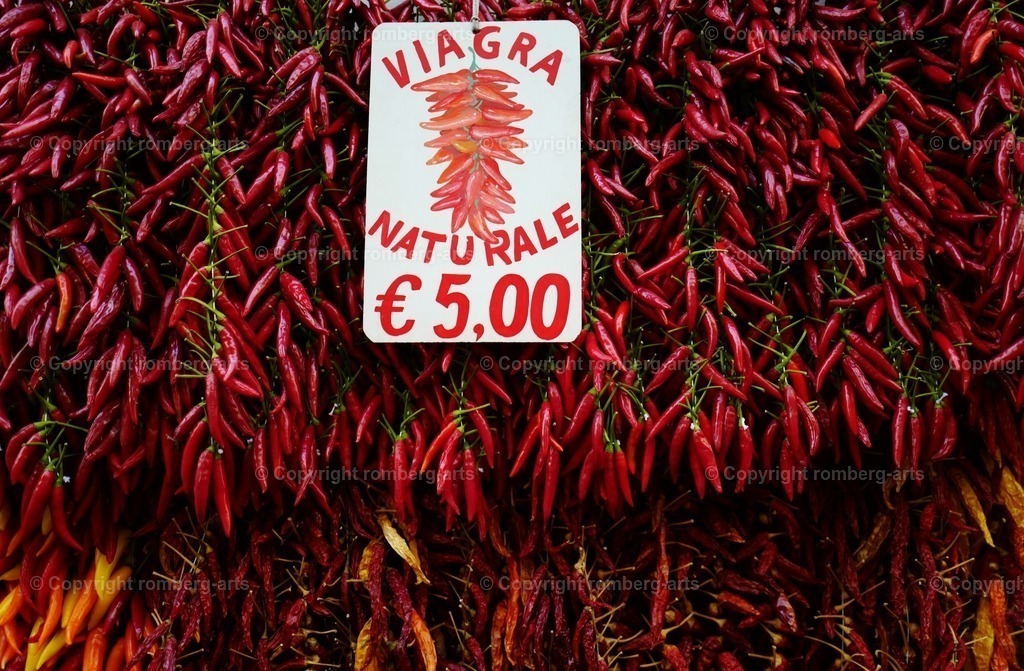 L1100075 | romberg-arts, romberg-arts.de, www.romberg-arts.de, Foto_Online_Shop, Julia Fuhrmann, Köln, Fotos, Fotografie, Fotokunst, Kunstdrucke, Naturfotos, Aktfotos, Nacktfotos, schwarz_weiß_Fotos, Blumenfotos, Blumen, Tiere, Beton, Korrosion, Lächeln, Drucke