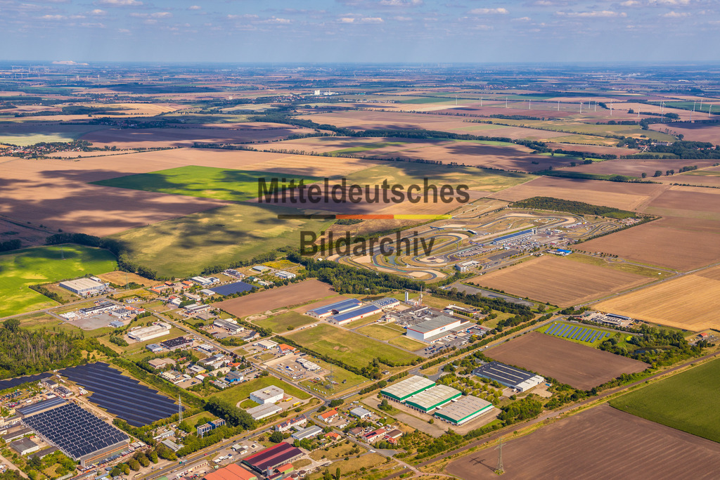20_Oschersleben_Anderslebener_B246_Am_Pfefferbach_Agrarfrost_Motopark-0780 | Oschersleben - Realisiert mit Pictrs.com