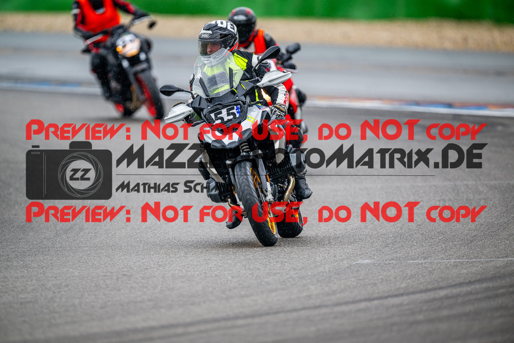 MaZZes_FotoMatrix_240702_6007705_2-91 | INST