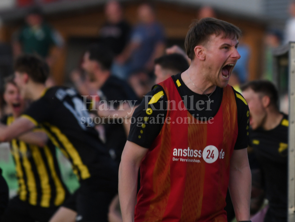 TSV Oberschneiding | Trainer Jonas Zach - Realisiert mit Pictrs.com