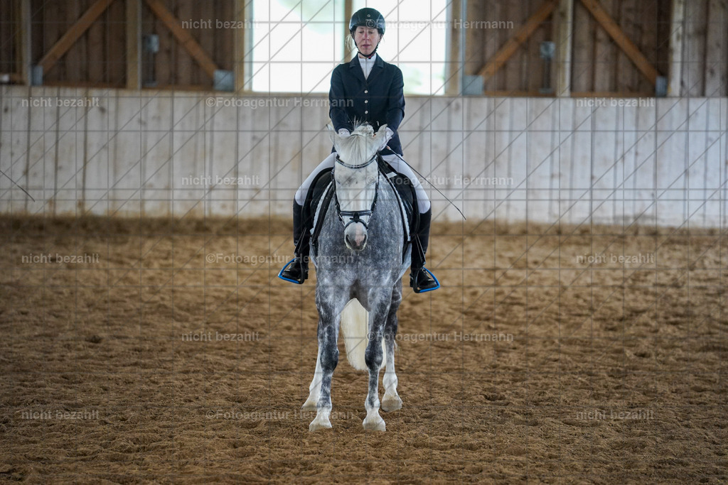 20230518-FAH04578 | Frühjahrsturnier, Landsberg am Lech, 2023, Reitclub Landsberg, Turnierbilder, Fotos Turnier Landsberg, Fotoagentur Herrmann, Turnierfotografen Bayern, Reitsport Fotograf, Pferde Fotograf