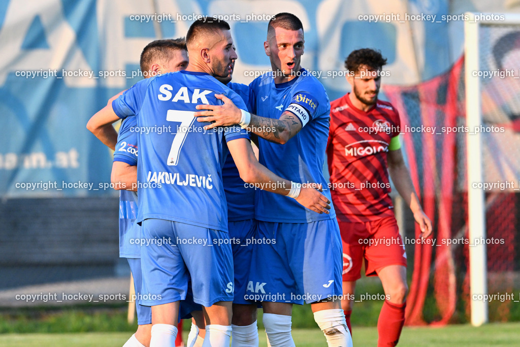 SV St.Jakob vs. SAK | Jubel SAK Mannschaft, #7 Hrvoje Jakovljevic SAK, #24 Zoran Vukovic SAK, SV St.Jakob vs. SAK, SV St.Jakob vs. SAK am 23.08.2024 in St. Jakob im Rosenthal (Sportplatz St. Jakob), Austria, (Photo by Bernd Stefan)