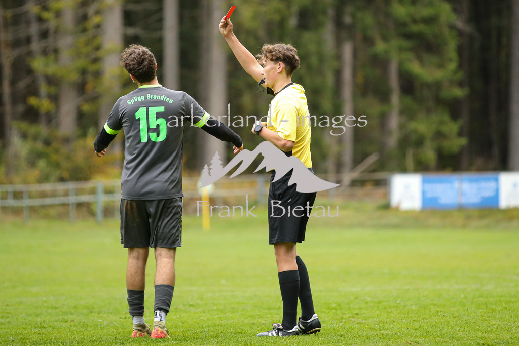 OE7A7250 | rote Karte, Johannes Fischer, 