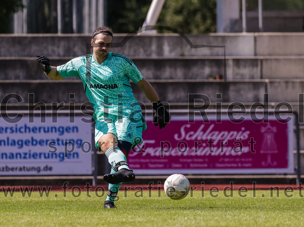 2023-09-02_004_SG_Markt_Schwaben_gegen_TSV_Hohenbrunn | Markt Schwaben, Deutschland, 02.09.2023:
Fußball, Kreisklasse 2023 / 2024, 3. Spieltag, (SG) Markt Schwaben gegen TSV Hohenbrunn, Endergebnis: 2:0

Torwart David Silbersack (SG Markt Schwaben, #1)

Foto: Christian Riedel / fotografie-riedel.net