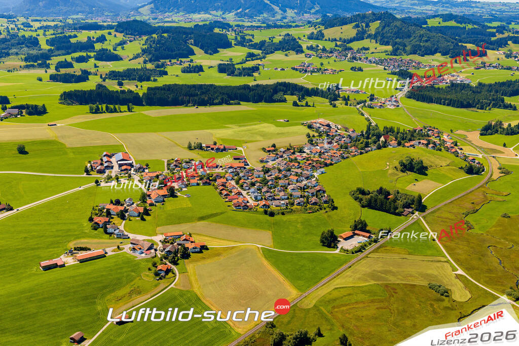 Schraden Hopferau Bild- Das Luftbild wurde 2025 vom UL-Flugzeug heraus erstellt ( keine Drohnen Bilder! ) - Hochauflösende Luftaufnahme -Nicht vergleichbar mit Google Maps oder Satelittenbilder- Die Geschenkidee !Mit Lizenz und Bildrechte bestellbar