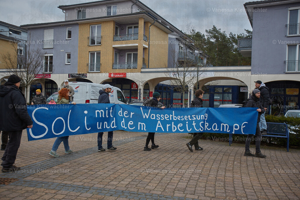 240310 TeslaNeinDanke_120 | Vanessa Kleinwächter - Realisiert mit Pictrs.com