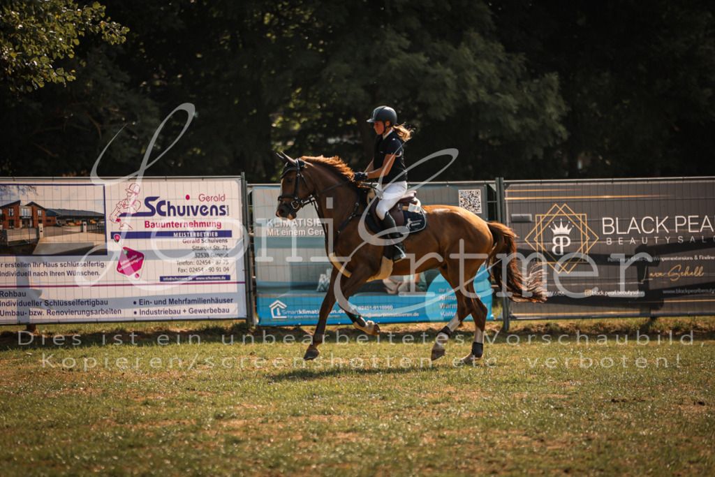 13.FrPfA00143 | Leoni Ertmer Photography - Realisiert mit Pictrs.com