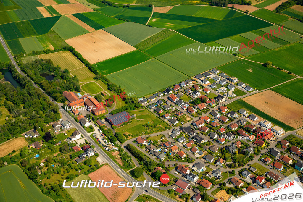 Das Luftbild zeigt Im Heidlein Höpfingen - Die Luftaufnahme wurde 2023 vom UL-Flugzeug aus erstellt ( keine Drohne ) - Hochauflösende Luftaufnahme - Für grossformatige Ausdrucke geeignet. Die Geschenkidee !Mit Lizenz und Bildrechte bestellbar