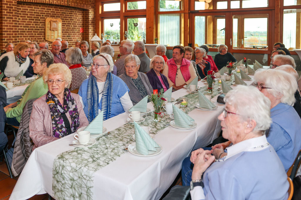 top-top.de-251112-009 | Foto, Video, Fotografie, Videografie, Fotobox, DJ, Discjockey, Musik, Musikbox, Veranstaltung, Photobooth, Amazon, Ebay, Buchtipp, Bestseller, Autor, Verlag, Buch, Wesel, Hamminkeln, NRW, Dinslaken, Rees, Drohne, Hochzeit, Party, Fotobox, Wesel, Fotograf