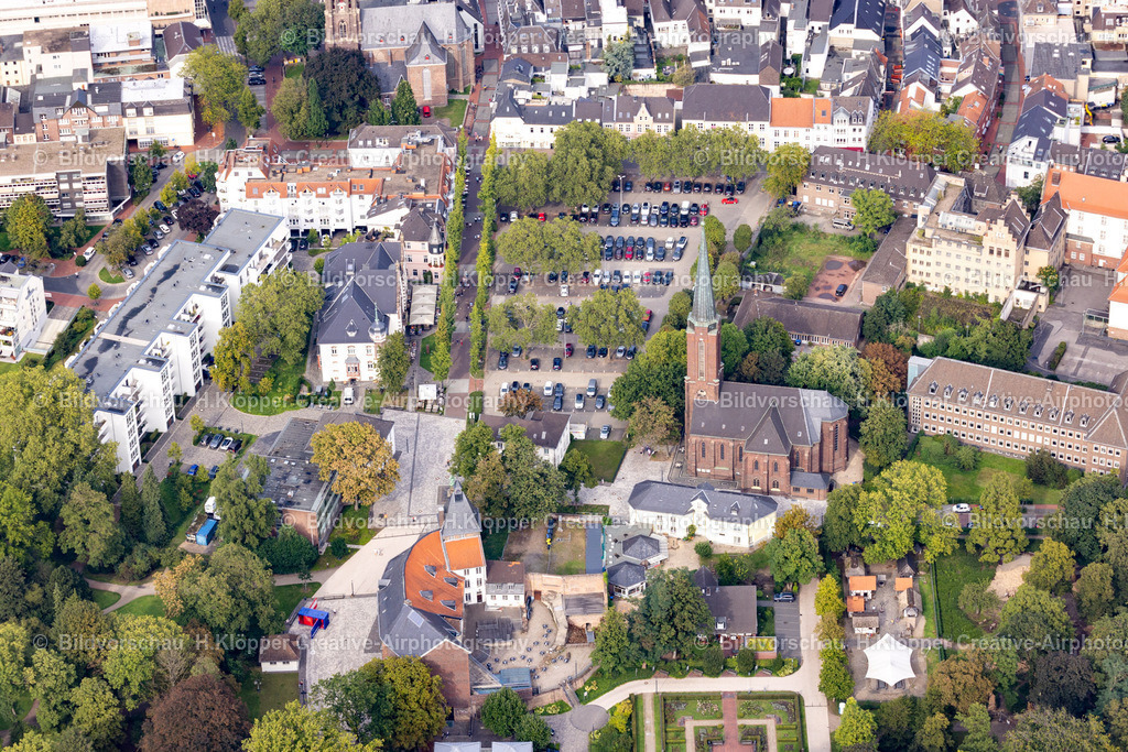 Luftbild-Moers-47441-Grafschafter-Schloss-439A5633 | Luftbildfotografie und Luftbildfotograf Hermann Klöpper - Realisiert mit Pictrs.com