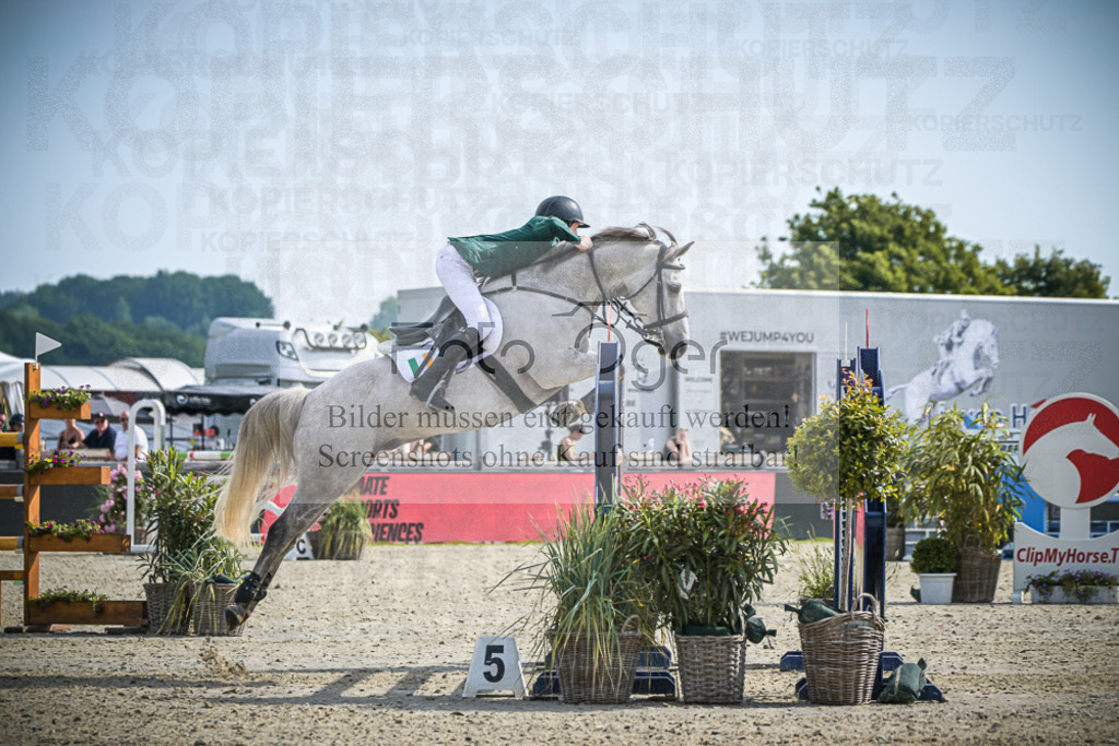 DOS_9883 | Entdecke hochwertige Reitturnierfotos von Foto Oger. Professionell, emotional und authentisch – jetzt Lieblingsmomente im Shop bestellen.Deutschlandweite Turnierfotografie. - Realisiert mit Pictrs.com