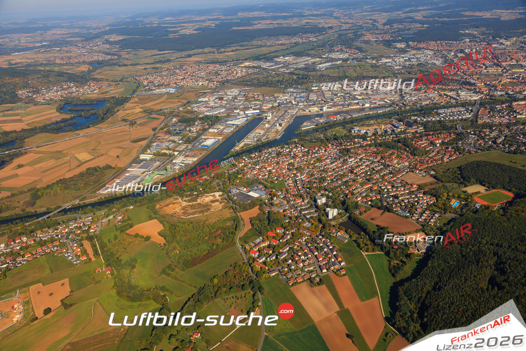Die Luftaufnahme der Stadt Bischberg wurde vom UL-Flugzeug heraus erstellt ( keine Drohne )- hohe Auflösung für beste Qualität