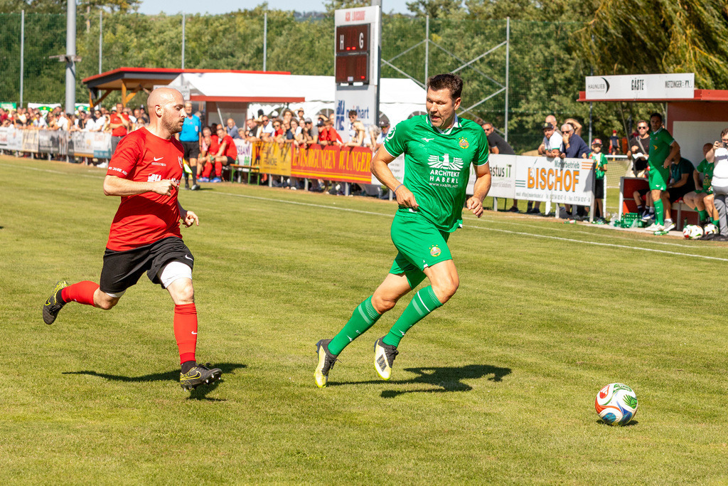 Spiel-0326_Legenden ASK-RAPID | Fotodoku 80 Jahre ASK-Loosdorf: Legendenmatch ASK-Loosdorf - Rapid WIENSponsoren, Mannschaften, Begrüßung, Interviews, das Spiel, Besucher, Fans, Stimmung.
