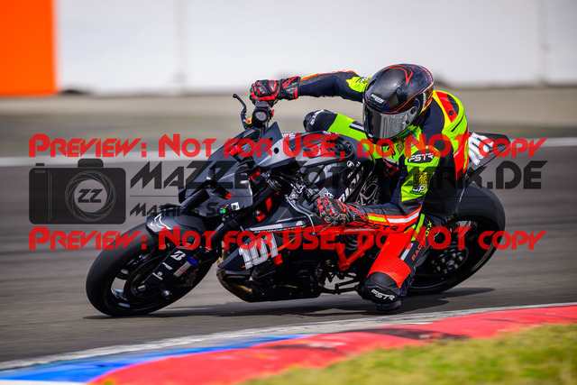 MaZZes_Fotomatrix_20250421_6021986_6367 | WEISS