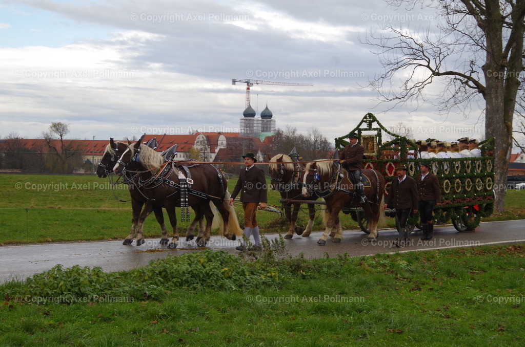 IMGP9847 | fotografiert von Axel PollmannLeonhardi Wallfahrt Benediktbeuern und Murnau, Fronleichnam, Fasching, Landschaft im Loisachtal und Benediktbeuern  - Realisiert mit Pictrs.com