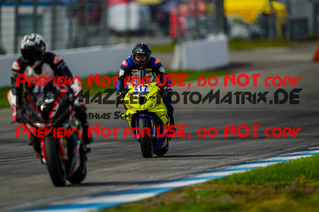 MaZZes_FotoMatrix_240615_6655 | WEISS