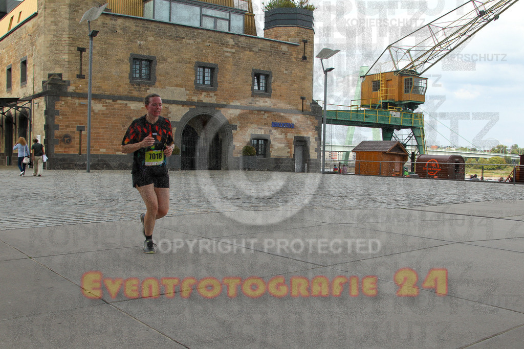 250920_1531_EV4_9033 | Sportfotografie im Rhein-Sieg Kreis, Köln, Bonn, NRW, Rheinland Pfalz, Hessen, etc. Unser Tätigkeitsfeld umfasst den Laufsport vom Volkslauf über den Marathon, Duathlon, Triathon bis zum Ultralauf wie Kölnpfad Ultra oder Schindertrail.