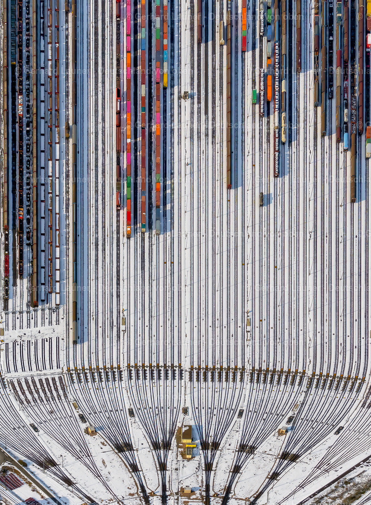 4044821 | winterlicher Rangierbahnhof Maschen