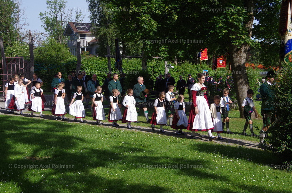 IMGP4741 | fotografiert von Axel PollmannLeonhardi Wallfahrt Benediktbeuern und Murnau, Fronleichnam, Fasching, Landschaft im Loisachtal und Benediktbeuern  - Realisiert mit Pictrs.com
