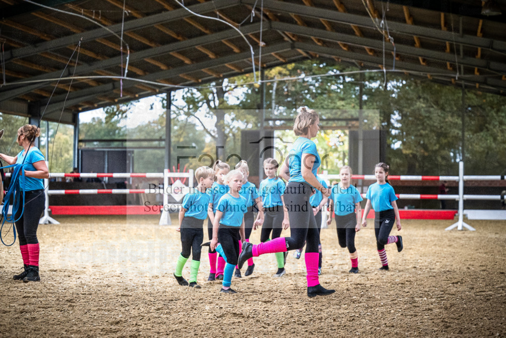 DOS_0285 | Entdecke hochwertige Reitturnierfotos von Foto Oger. Professionell, emotional und authentisch – jetzt Lieblingsmomente im Shop bestellen.Deutschlandweite Turnierfotografie. - Realisiert mit Pictrs.com
