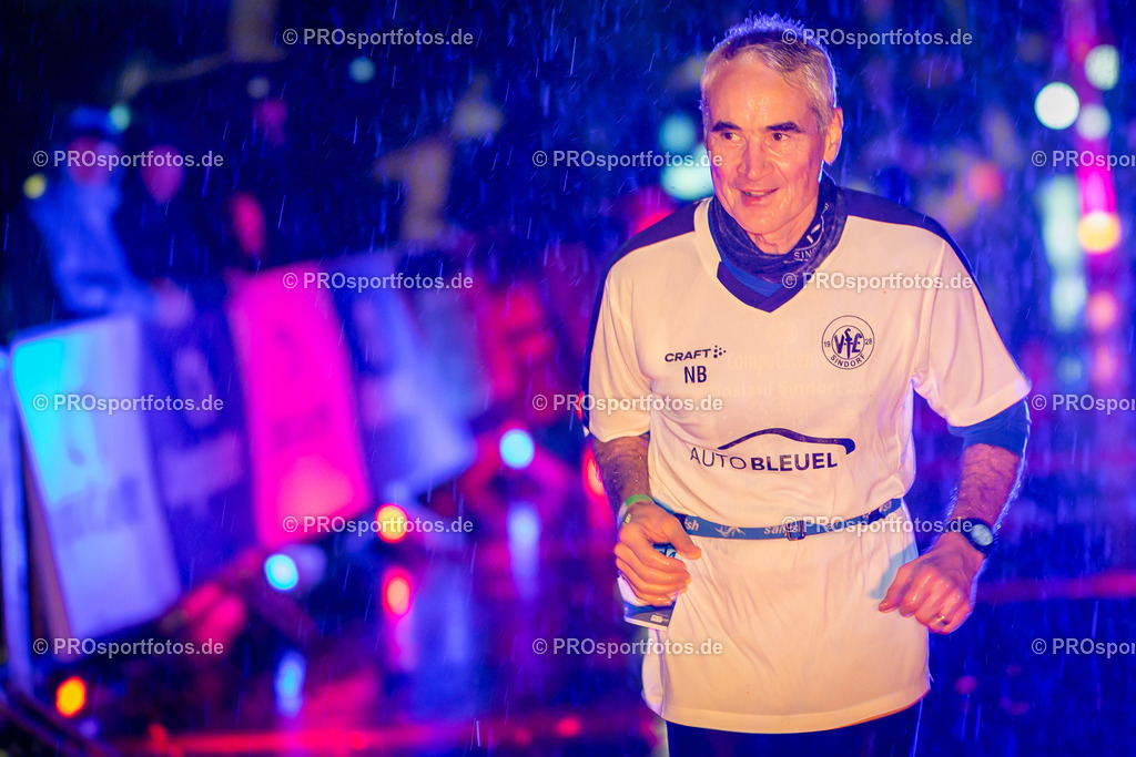 Martinslauf Sindorf 2023 in Kerpen-Sindorf, 09.11.2023 | Impressionen vom Martinslauf Sindorf 2023 am 09.11.2023 in Kerpen-Sindorf (Nordrhein-Westfalen).