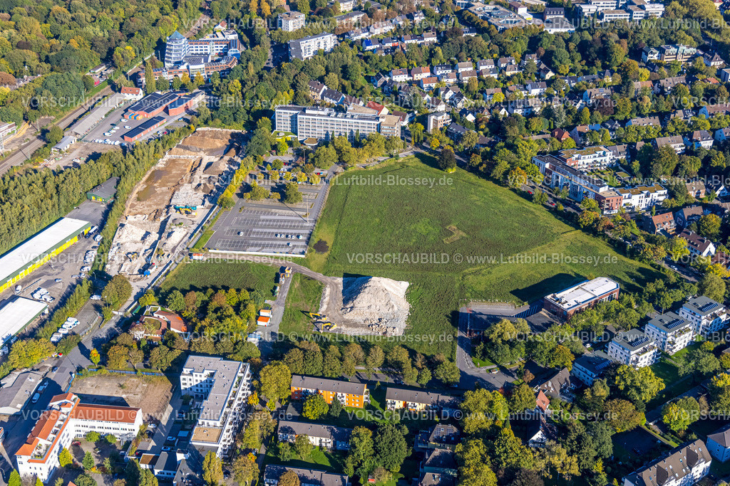 Dortmund241006125 | Luftbild, DSW 21 Dortmunder Stadtwerke, Gebäude Hauptverwaltung Deggingstraße mit Wiesenfläche und Parkplatz, Baustelle an der Feldstraße, Westfalendamm, Dortmund, Ruhrgebiet, Nordrhein-Westfalen, Deutschland