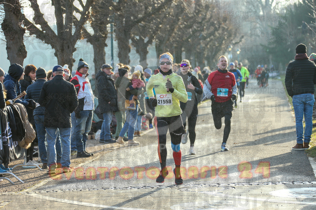 241231_1201_EX1_3482 | Sportfotografie im Rhein-Sieg Kreis, Köln, Bonn, NRW, Rheinland Pfalz, Hessen, etc. Unser Tätigkeitsfeld umfasst den Laufsport vom Volkslauf über den Marathon, Duathlon, Triathon bis zum Ultralauf wie Kölnpfad Ultra oder Schindertrail.