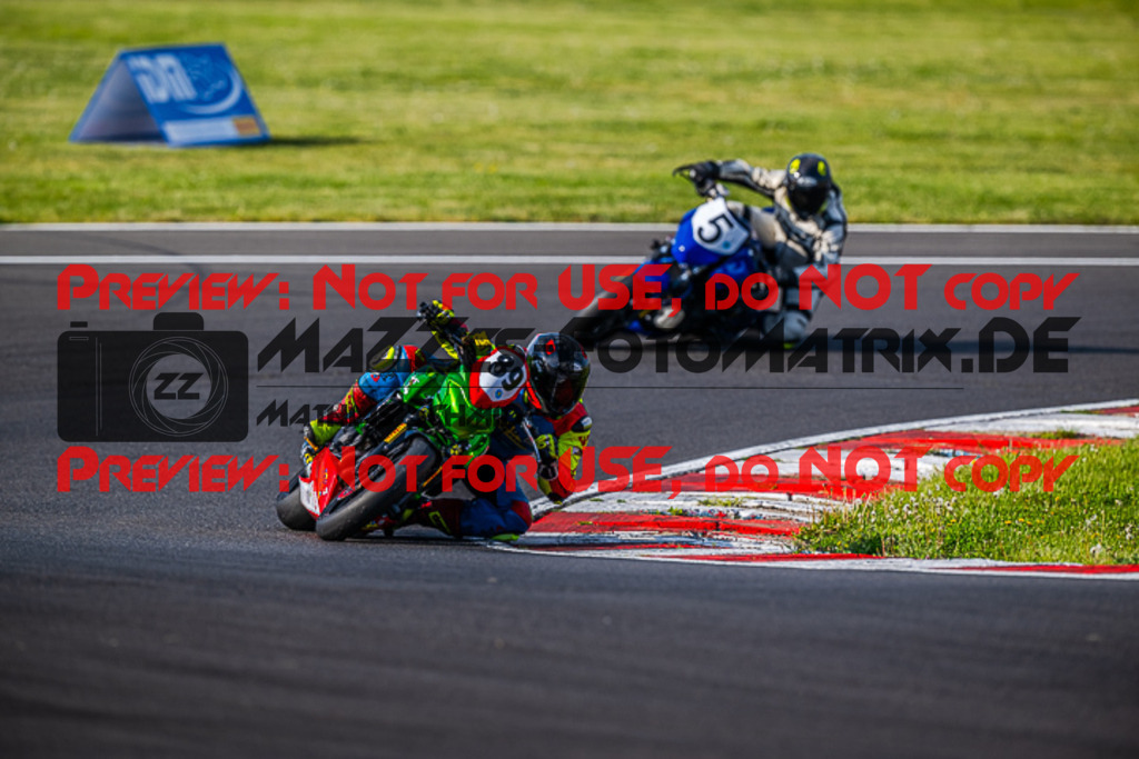 MaZZes_FotoMatrix_220508_98455 | Fotograf Mathias Schmid
Sportfotograf,
Eventfotograf,
Hochzeitsfotograf,
Portraitfotograf