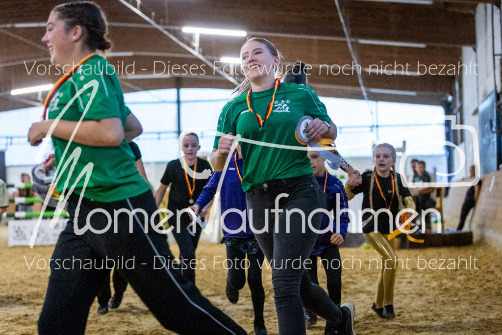 Platzierung5+6+7+NS-018 | MomenTaufnahmen Pferdesportfotos