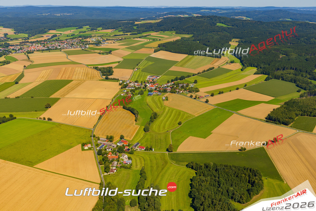 Luftaufnahme von Obertresenfeld Vohenstrauß Bild- Das Luftbild wurde 2025 vom UL-Flugzeug heraus erstellt ( keine Drohne ) - Hochauflösende Luftaufnahme -Nicht vergleichbar mit Google Maps oder Satelittenbilder- Die Geschenkidee !Mit Lizenz und Bildrechte bestellbar