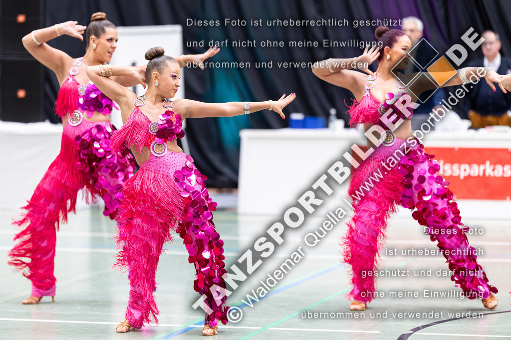 20240323-00616 | Hier finden Sie Tanz Bilder vom Latein und Standard Formationen tanzen. Sportbilder vom Tanzsport. Schöne Fotos und von Weltmeisterschaft, Europameisterschaft, Bundesliga, Regionalliga, Oberliga und Landesliga sowie von GOC Stuttgart, DanceComp, WM Bremen
