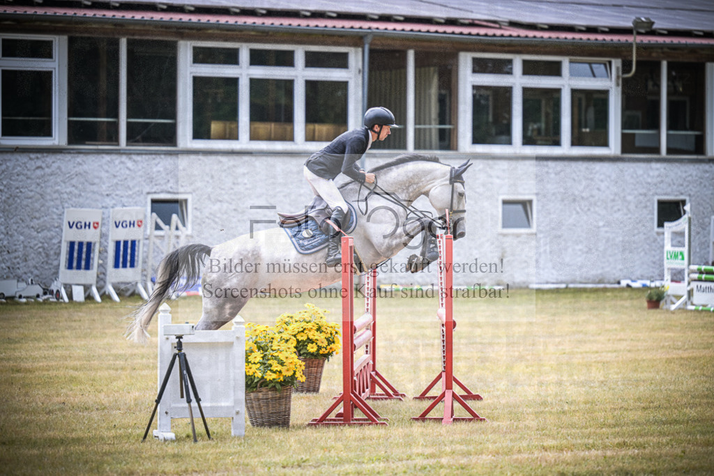DOS_0945 | Entdecke hochwertige Reitturnierfotos von Foto Oger. Professionell, emotional und authentisch – jetzt Lieblingsmomente im Shop bestellen.Deutschlandweite Turnierfotografie. - Realisiert mit Pictrs.com