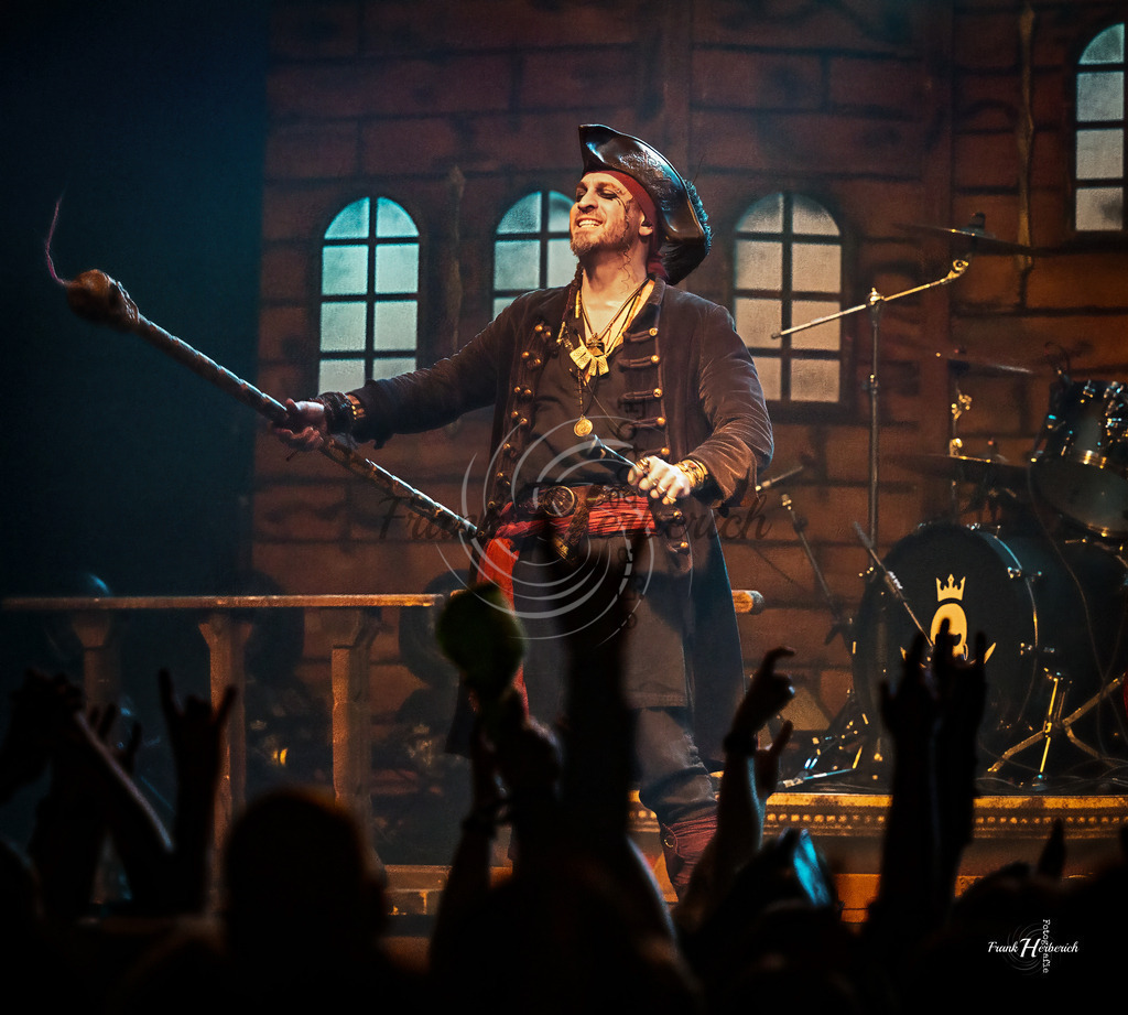 Visions Of Atlantis 21.02.2026 Geiselwind | Frank Herberich Fotografie, Frank Herberich, Fotografie, Hochzeit, Portrait, St. Peter Ording, Ording, Westerhever, Nordsee, Frank Fotografie, Hardheim,  Odenwald,Walldürn, Band,Eventfotografie - Realisiert mit Pictrs.com