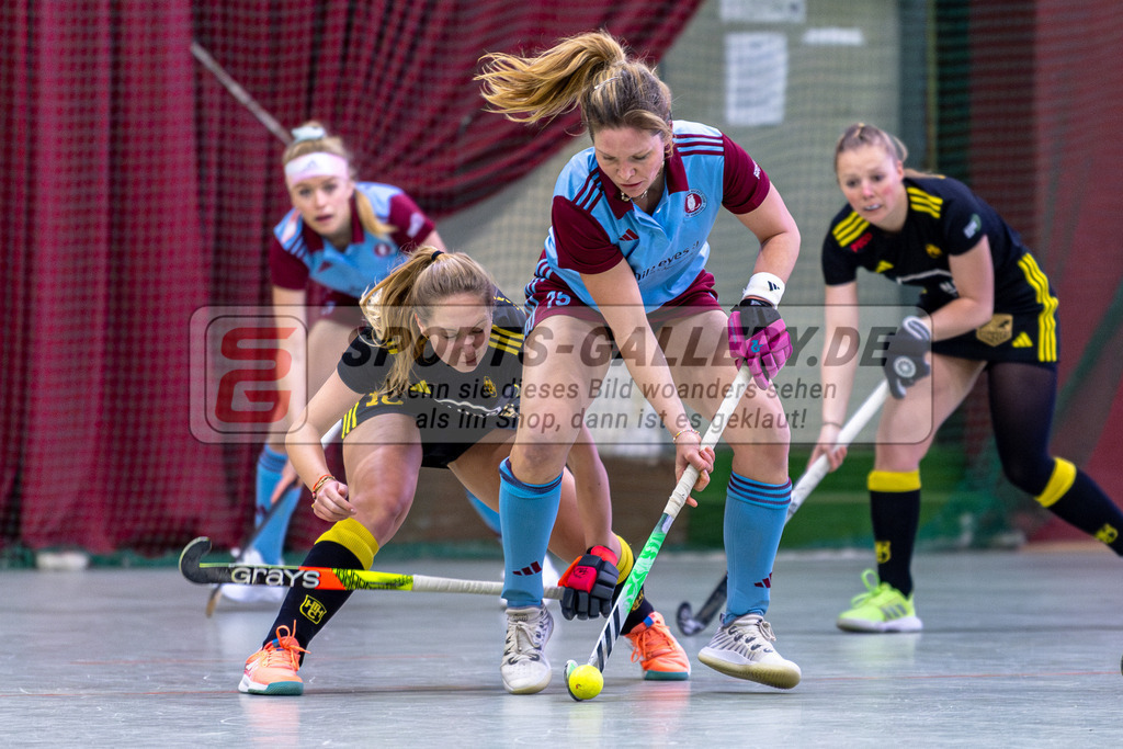 SM_2025-01-12_wD5_-8 | 1.Bundesliga Hallenhockey  (W) UHC - HTHC / 2:3 (2:1)