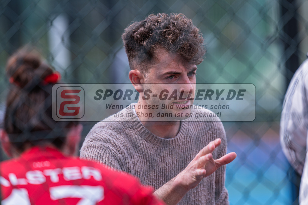 SM_20240427-D85_0148 | Playoffs:1.Bundesliga Feldhockey (W) UHC - DCadA /  1:3 (0:1)