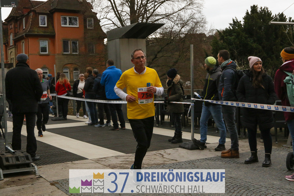 VR Bank Hauptlauf 10000m | 3 Koenigslauf 2023 - Realisiert mit Pictrs.com