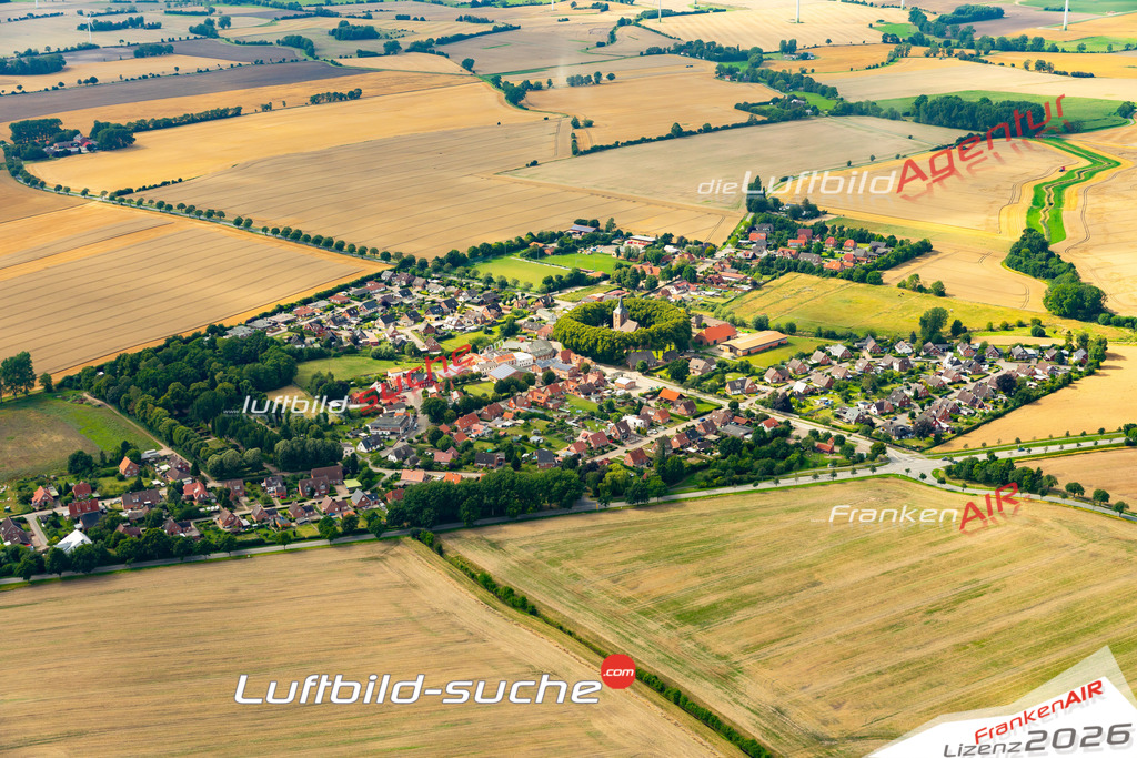 Das Luftbild der Stadt Neukirchen wurde 2022 vom Flugzeug heraus erstellt (keine Drohnen-Aufnahmen) Aufnahmehöhe ca.450 Meter- hohe Bildauflösung und Druck-Qualität. Garantiert!