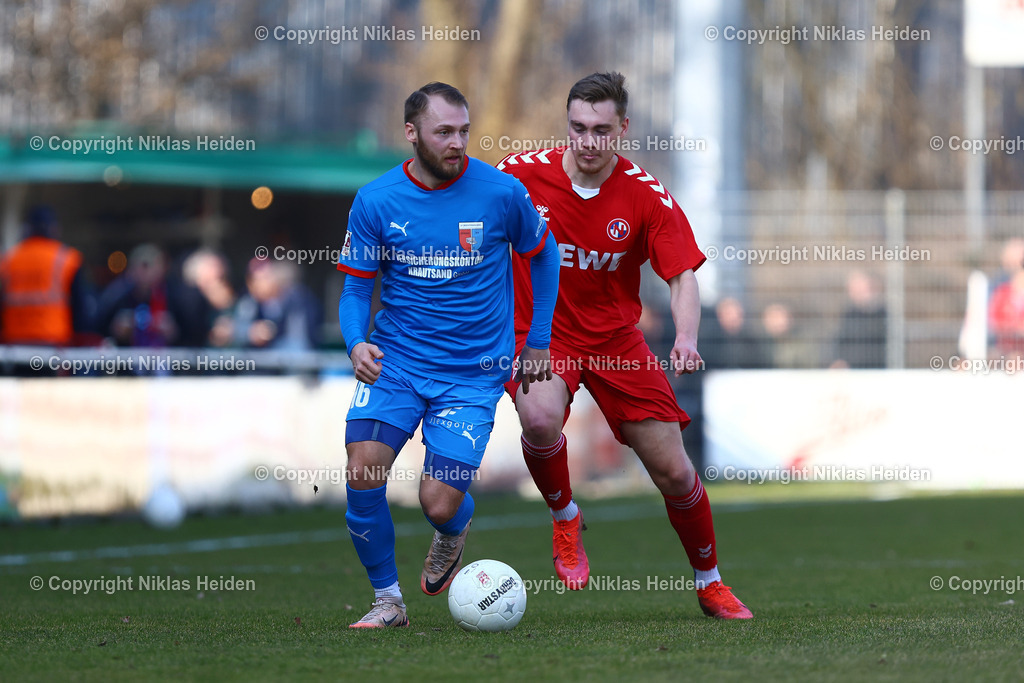 NH_FCEintrachtNorderstedt_SVDrochtersenAssel_RegionalligaNord_09032025 | #9 Lukas Felix Krüger (FC Eintracht Norderstedt), #16 Justin Plautz (SV Drochtersen/Assel)Fußball I Herren I Regionalliga Nord I Saison 2024-2025 I 25. Spieltag I FC Eintracht Norderstedt - SV Drochtersen/Assel I 09.03.2025 I Edmund-Plambeck-Stadion