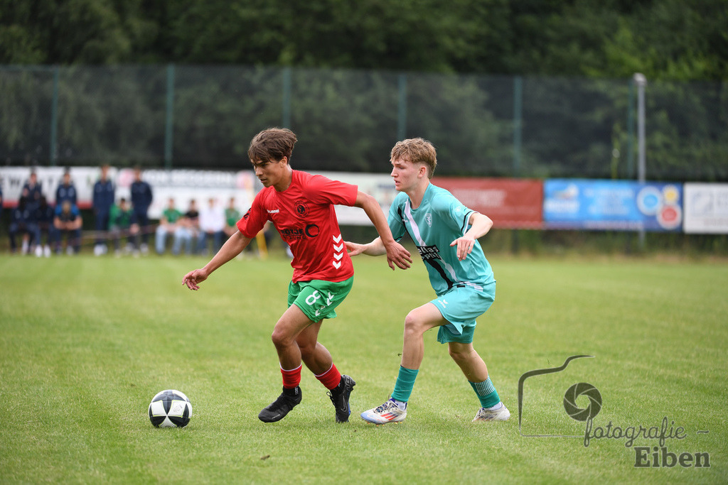 Sport-Duwe Cup | Sport-Duwe Cup Oldenburg; TuS Eversten (mint)-VFL Oldenburg (rot) am 05.07.2025 in Oldenburg (Sportanlage TuS Eversten), Photo: Philip Eiben 2025 - Realisiert mit Pictrs.com
