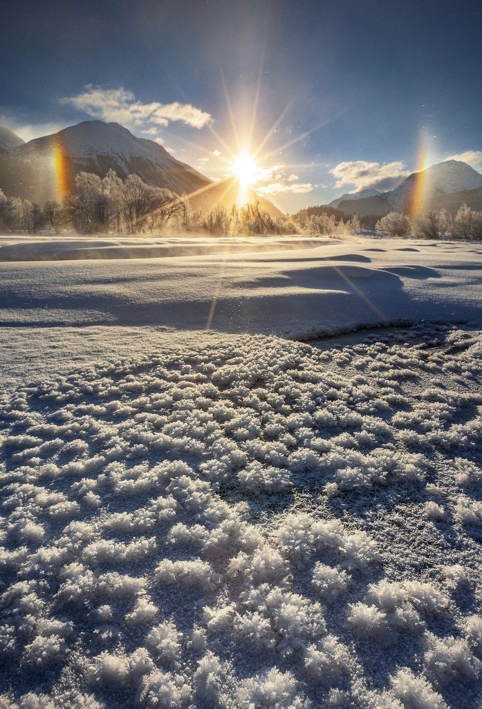 Snow Halo | babuschkina - Realisiert mit Pictrs.com