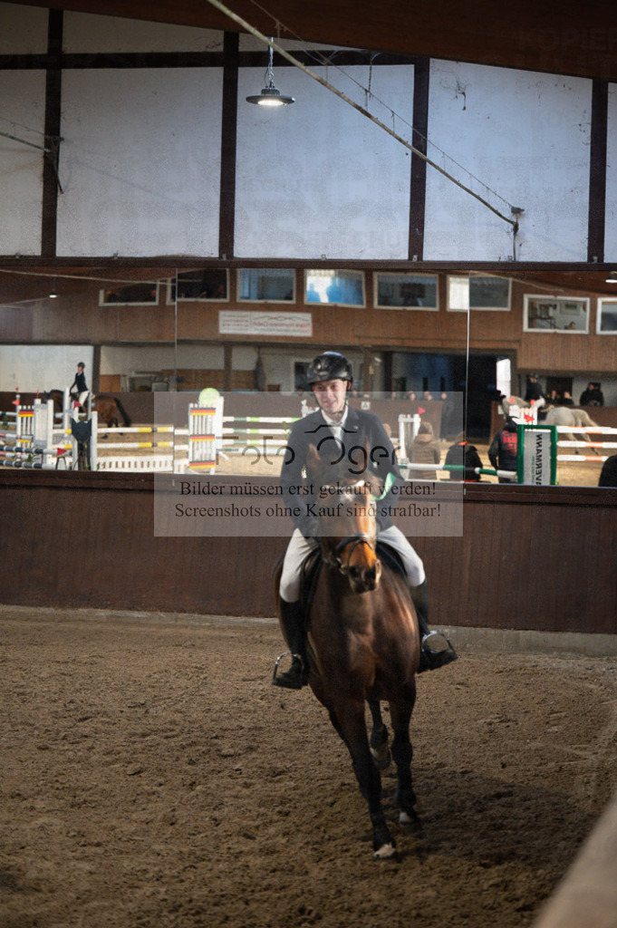 Hallenreittunier Voxtrup 2023 | Entdecke hochwertige Reitturnierfotos von Foto Oger. Professionell, emotional und authentisch – jetzt Lieblingsmomente im Shop bestellen.Deutschlandweite Turnierfotografie. - Realisiert mit Pictrs.com