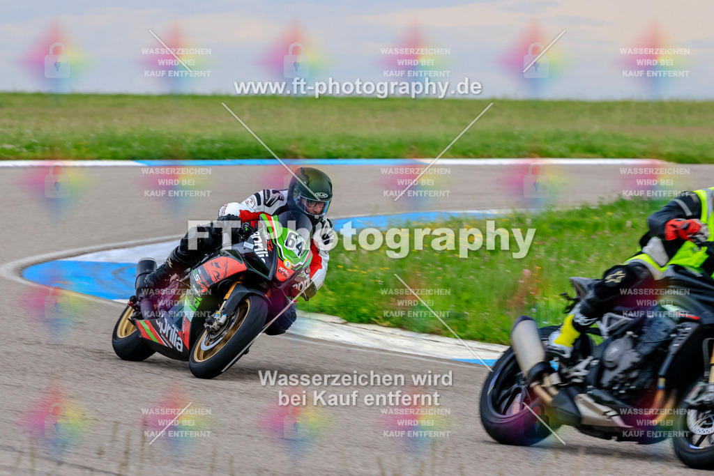 MotoTeam-1696 | Hier findet Ihr Bilder von Touristenfahrten auf der Nürburgring Nordschleife oder von anderen Veranstaltungen die ich besucht habe. Viel Spass beim Durch Schauen 