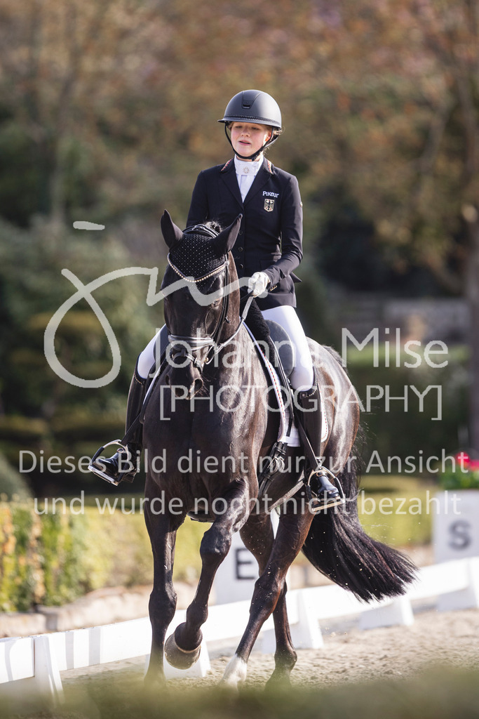 260411_Kronberg_Dressur-L-711 | Deine schönsten Turniermomente als professionelle Fotos! Entdecke hochwertige Pferdesport-Fotografie im Online-Shop. Jetzt Fotos finden & bestellen!