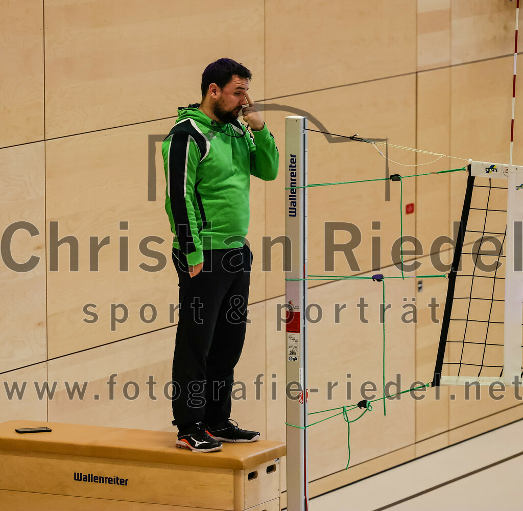 2021-11-27_137_TuS_Oberding_II_gegen_MTV_1881_Ingolstadt_III | Oberding, Deutschland, 27.11.2021:
Volleyball, Kreisliga 2021 / 2022, 5. Spieltag, TuS Oberding II gegen MTV 1881 Ingolstadt III, Endergebnis: 3:2

Foto: Christian Riedel / fotografie-riedel.net