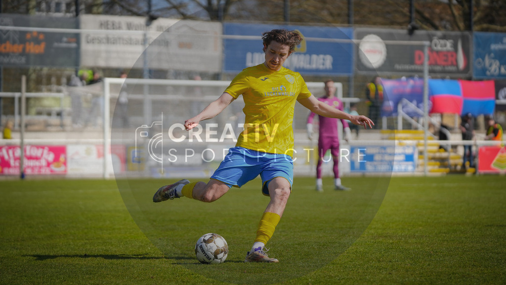 Fußball, Herren, Saison 2025/2026, Regionalliga Nordost, 29. Spieltag, FSV 63 Luckenwalde vs. FC Eilenburg, Samstag 11.04.2026, Werner-Seelenbinder-Stadion Luckenwalde, | Fußball, Herren, Saison 2025/2026, Regionalliga Nordost, 29. Spieltag, FSV 63 Luckenwalde vs. FC Eilenburg, Samstag 11.04.2026, Werner-Seelenbinder-Stadion Luckenwalde, Im Bild: Sofiene Jannene (Luckenwalde) - Realisiert mit Pictrs.com
