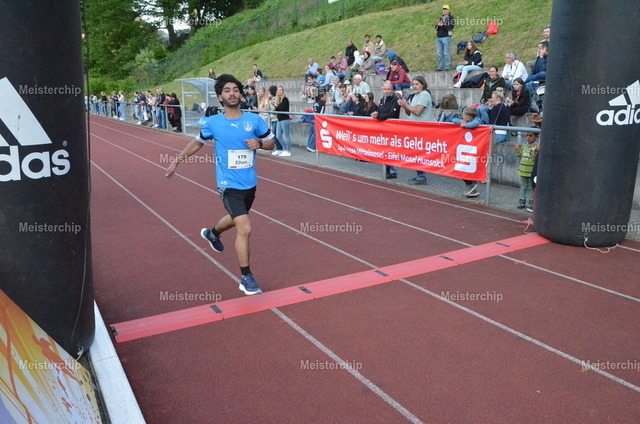 19-23-47_ | Meisterchip Fotoshop - Realisiert mit Pictrs.com