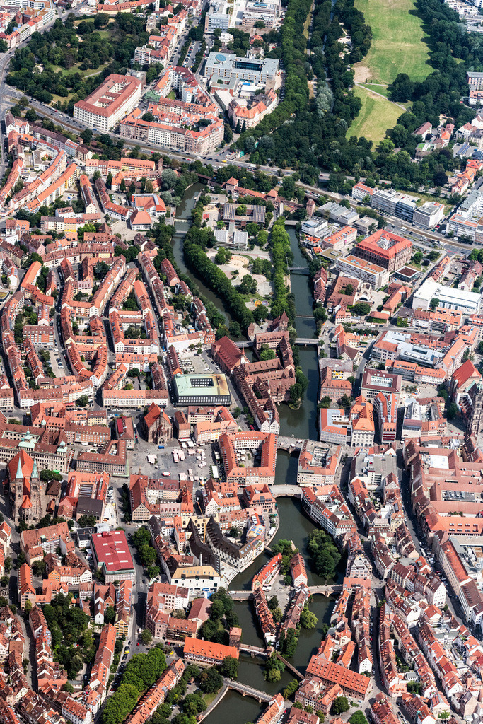 dr__0056944.jpg | NüRNBERG 13.07.2020 Altstadtbereich und Innenstadtzentrum in Nürnberg im Bundesland Bayern, Deutschland. // Old Town area and city center in Nuremberg in the state Bavaria, Germany. Foto: Daniel Reiter