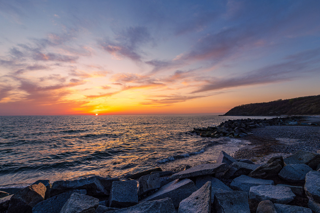 Sonnenuntergang am Strand von Kloster auf der Insel Hiddensee | Sonnenuntergang am Strand von Kloster auf der Insel Hiddensee.