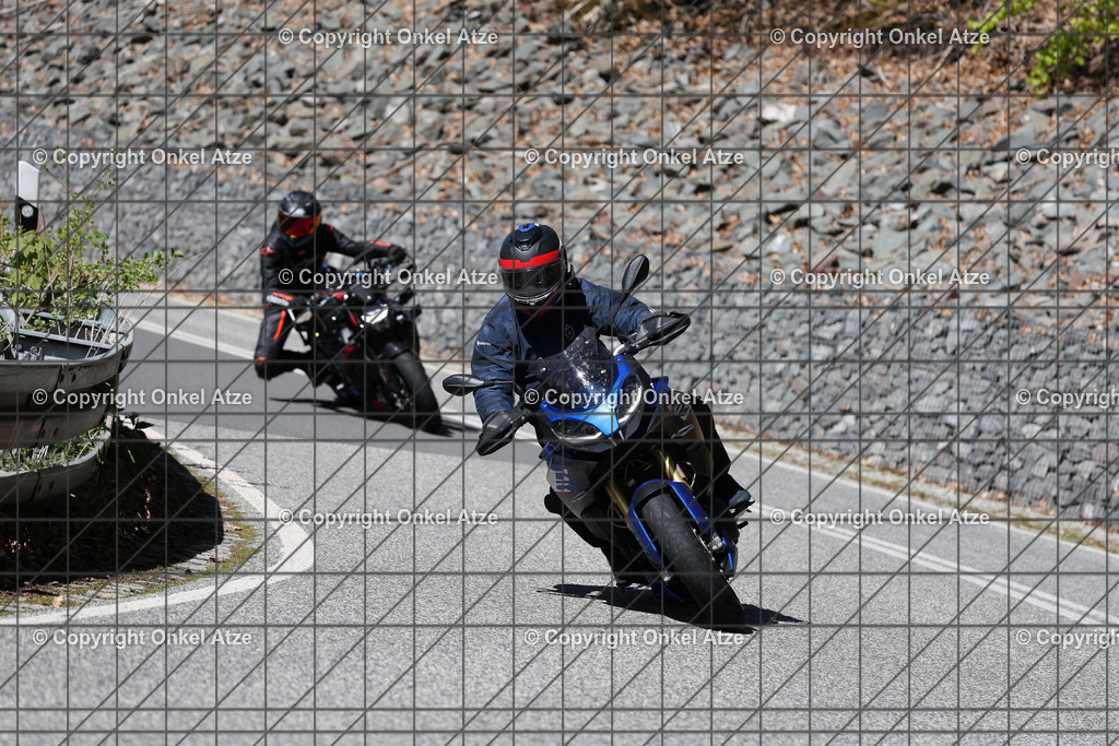 IMG_8033 | Fotograf am Kyffhäuser. Onkel Atze. Kyffhäuser Rennstrecke. Café36. Motorsportfotografie. - Realisiert mit Pictrs.com
