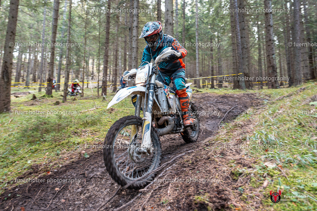 fuernholzer_251026-C1-436 | Fotografische Impressionen von der Red Stag Enduro Extreme by fuernholzer-photography.com. Endurosport in Österreich fotografisch festgehalten von fuernholzer. Auftragsfotografie für Private, Gewerbefotos und Industriefotografie. Eventfotografie, Sportfotografie und Motorsportfotografie. Anbieter von Fotoworkshops, Fototraining, fotografischen Vorträgen und Fotoseminaren.